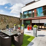 Modern Elegance, Steps From The Aviva! Home Cinema